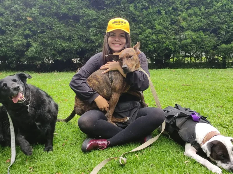 Daniela, directora de fundación colitas felices